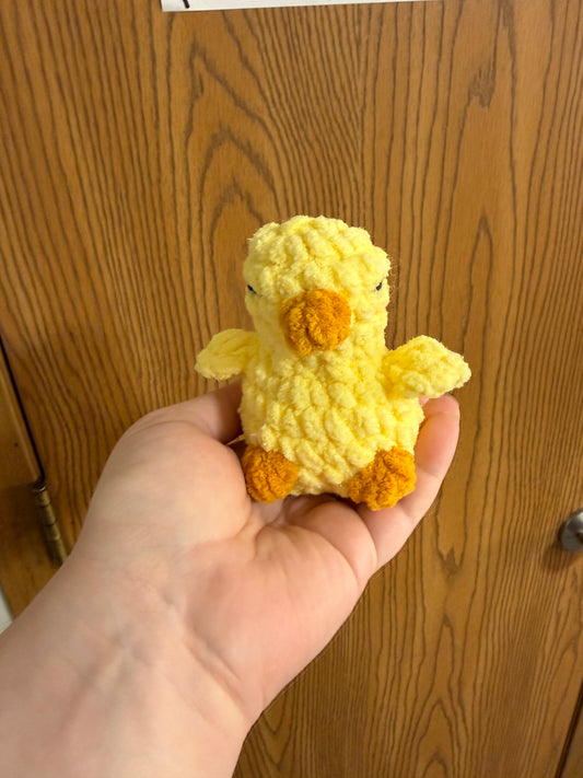Free Sleepy Little Loves: Mini Fuzzy Chick A Baby-Safe No-Sew Crochet Pattern