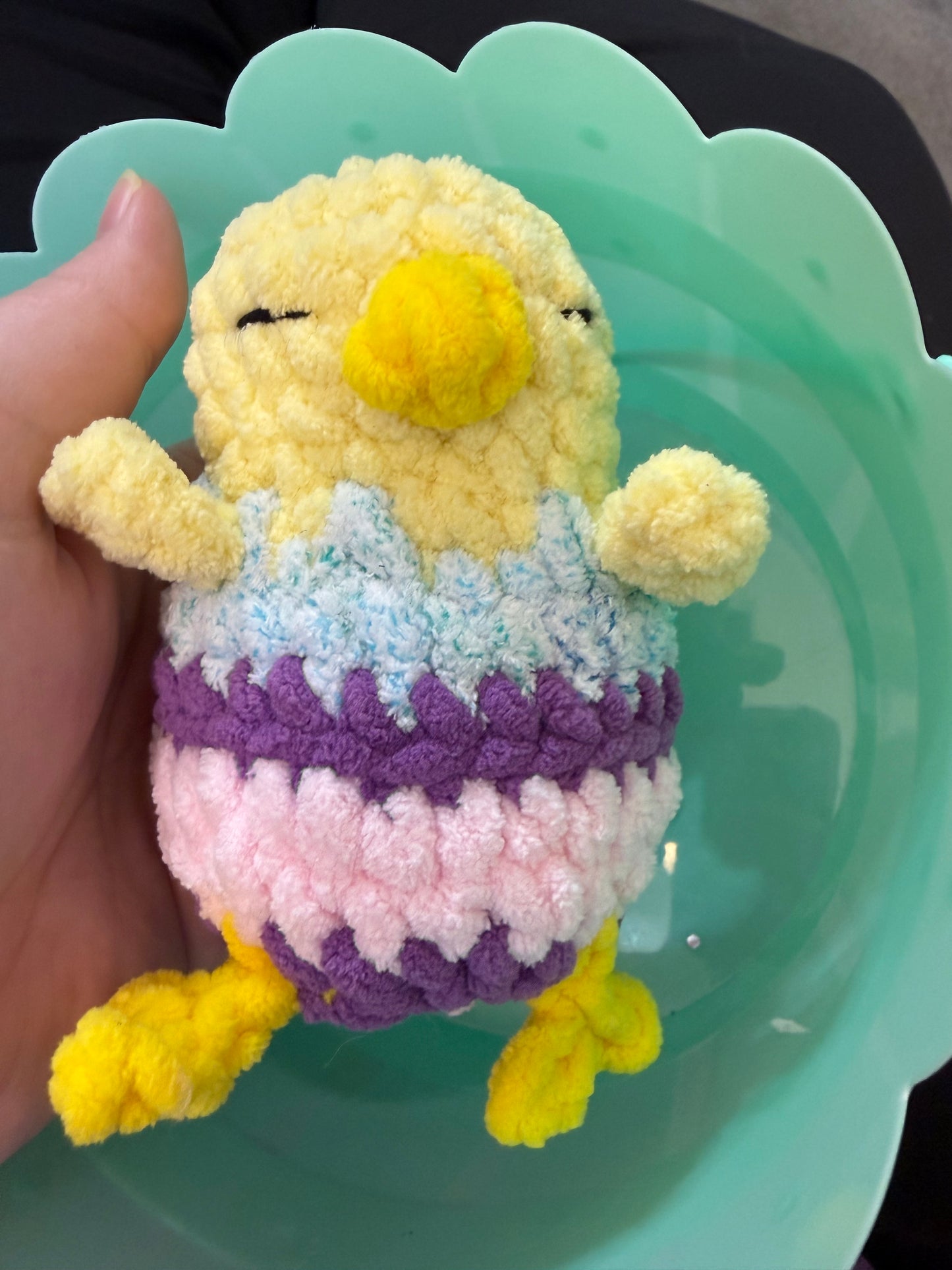 Easter Chick Hatchling: No-Sew Crochet Pattern