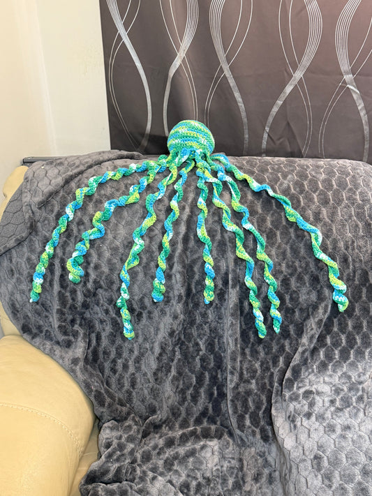 Rainbow Jellyfish Plushie – Colorful Crochet Sea Creature Toy for Ocean Lovers & Gifts