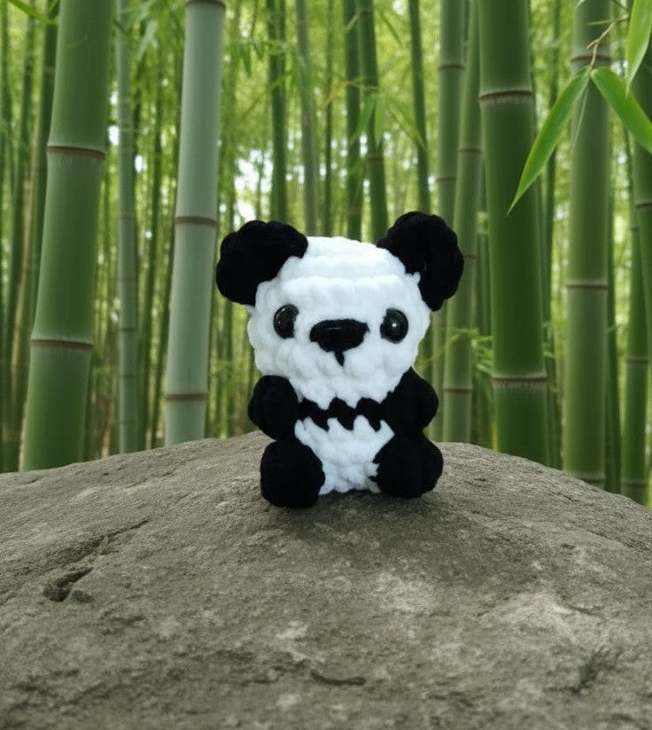 Pocket Panda No-Sew Beginner Crochet Pattern (PDF)